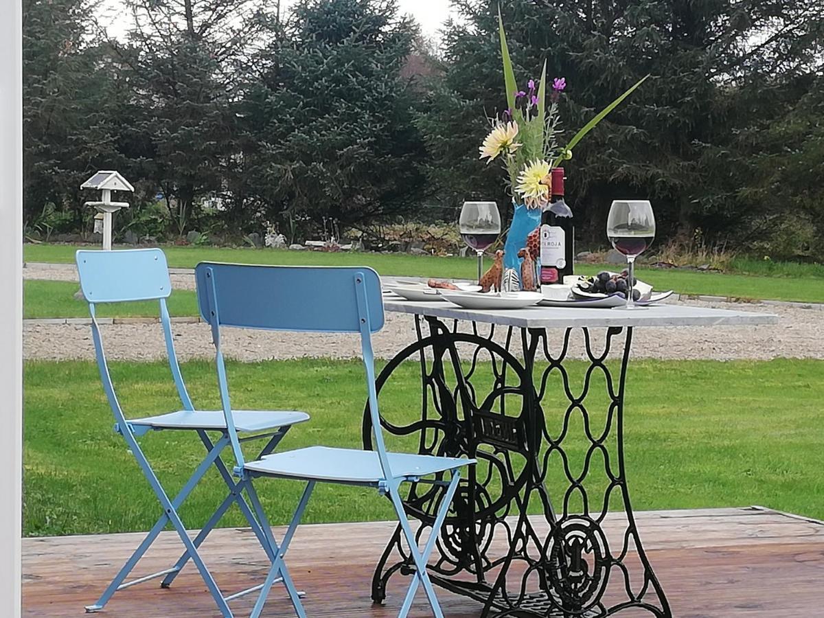 Forest Path Luxury Studio Apartment With Large Bedroom Bathroom And Sauna Sleeps Up To 4 Ballynahinch Extérieur photo
