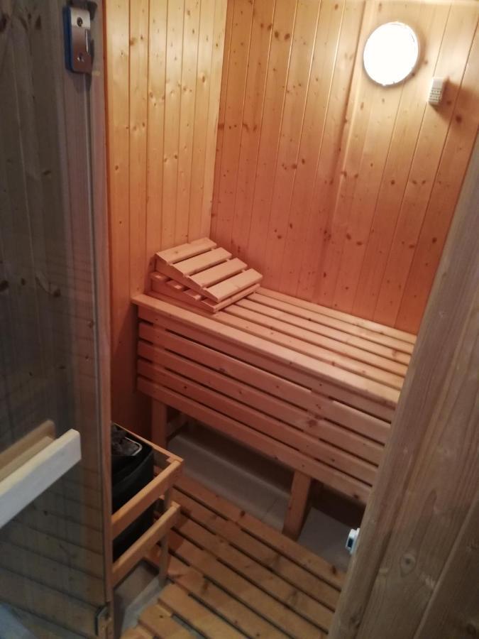 Forest Path Luxury Studio Apartment With Large Bedroom Bathroom And Sauna Sleeps Up To 4 Ballynahinch Extérieur photo